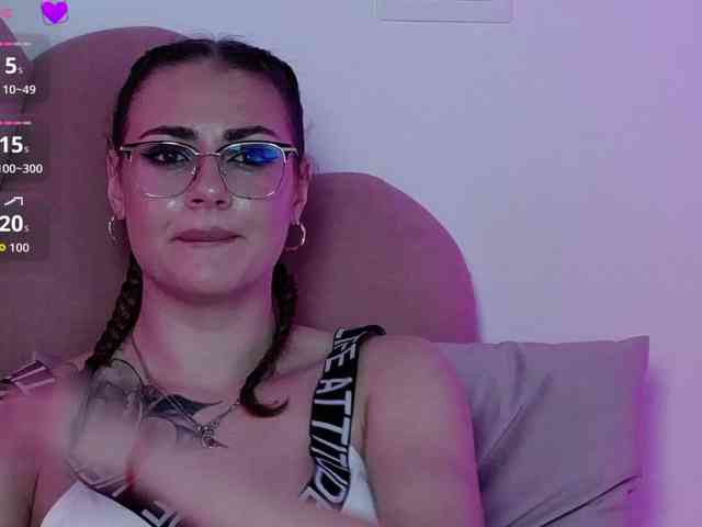 AbbyWhite webcam