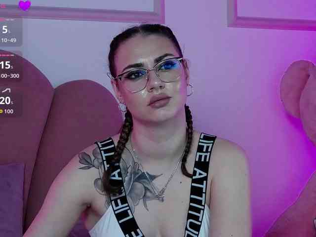 AbbyWhite webcam