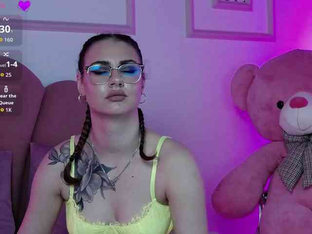 AbbyWhite webcam