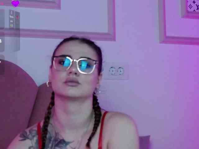 AbbyWhite webcam