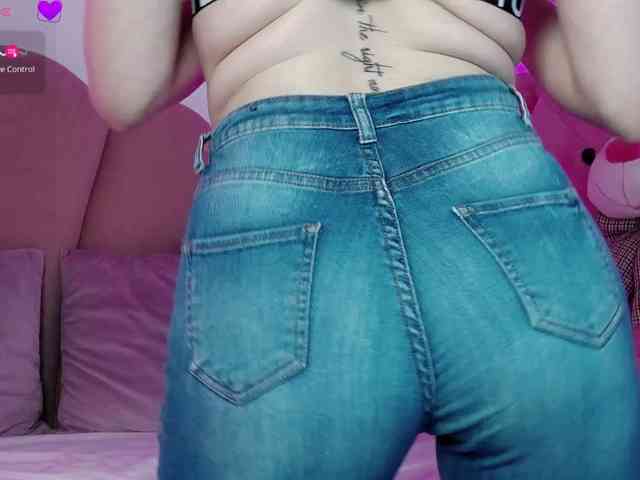AbbyWhite webcam