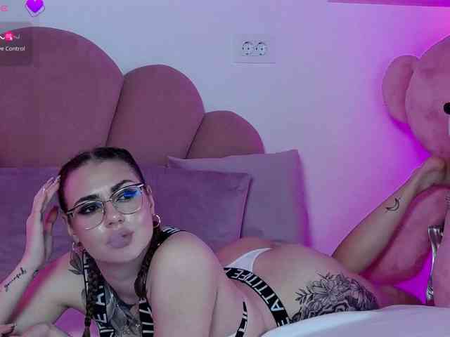 AbbyWhite webcam