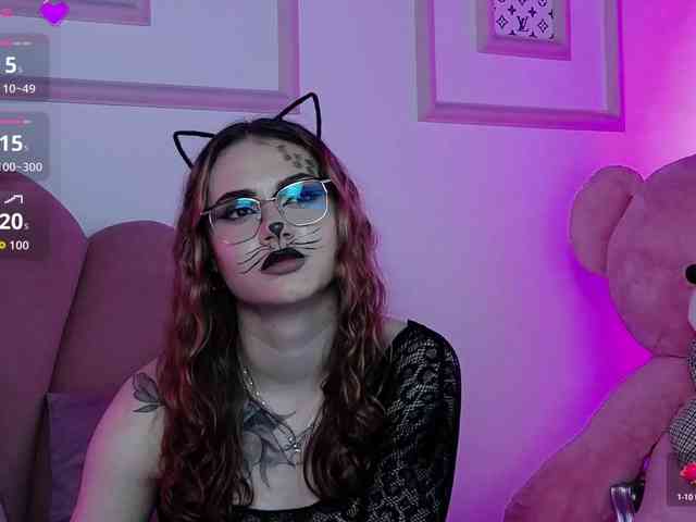 AbbyWhite webcam