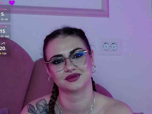AbbyWhite webcam