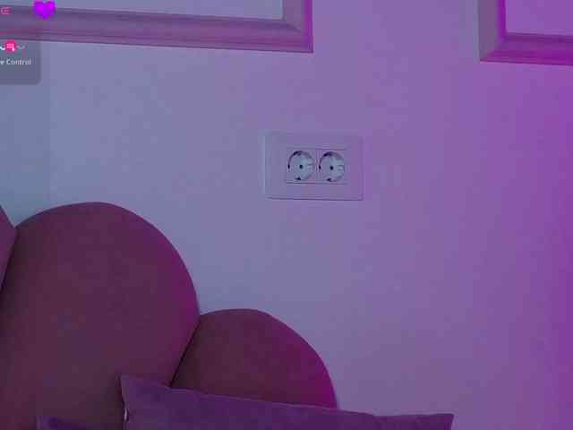 AbbyWhite webcam