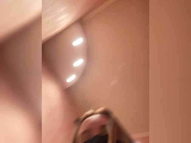 Donut-red webcam