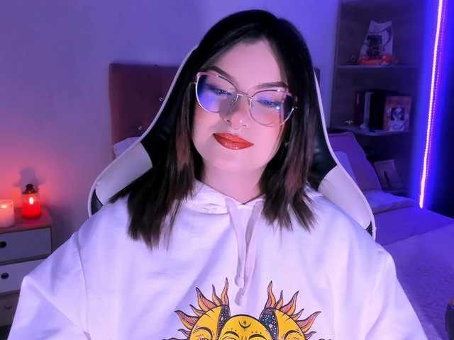 OphelianaRose Live Cam on BongaCams