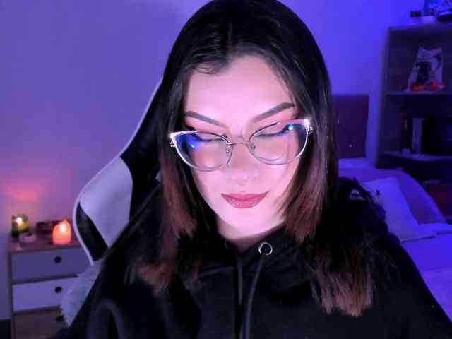 OphelianaRose webcam