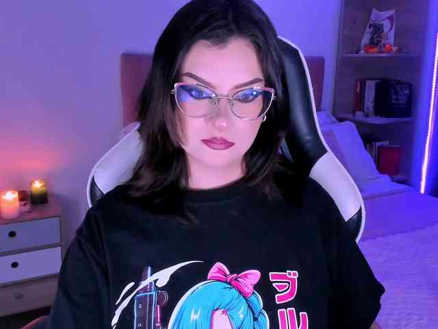 OphelianaRose webcam