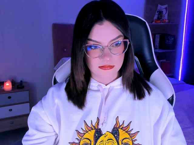 OphelianaRose webcam