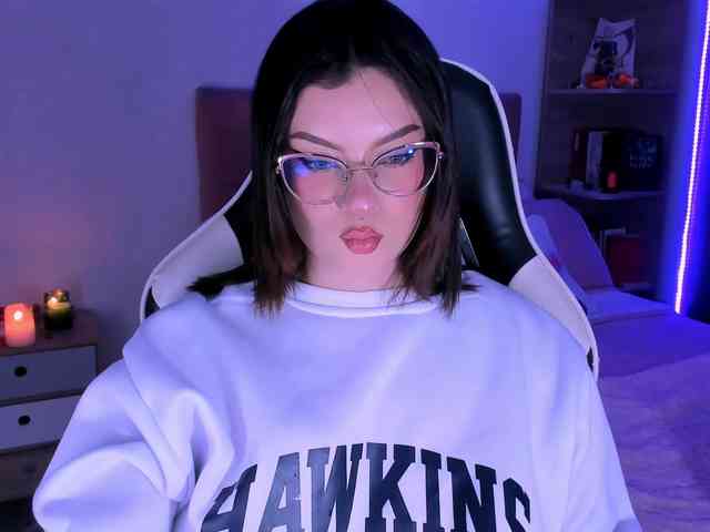 OphelianaRose webcam
