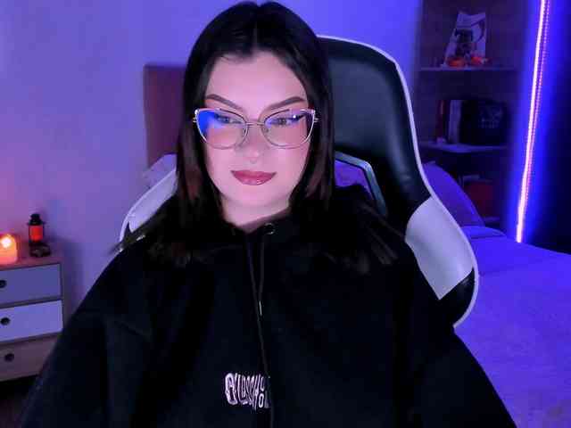 OphelianaRose webcam