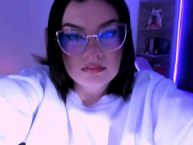 OphelianaRose webcam