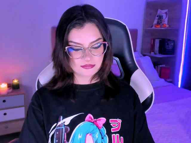 OphelianaRose webcam