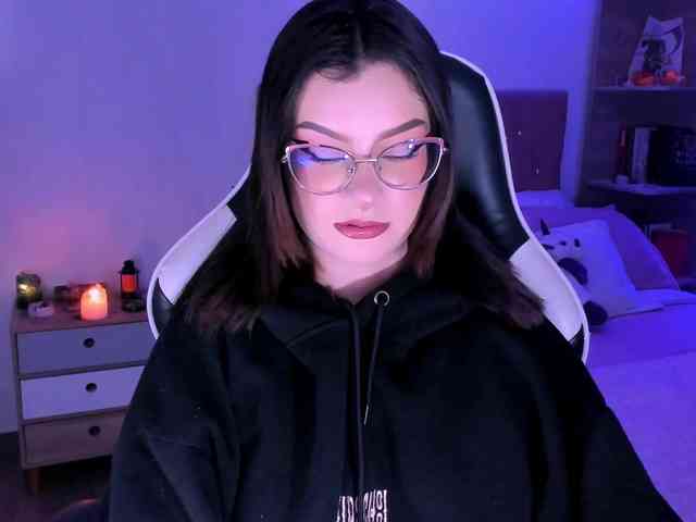 OphelianaRose webcam