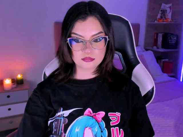 OphelianaRose webcam