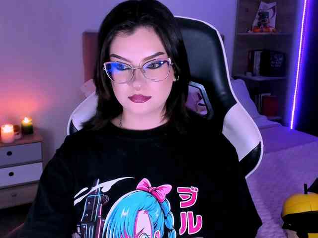 OphelianaRose webcam