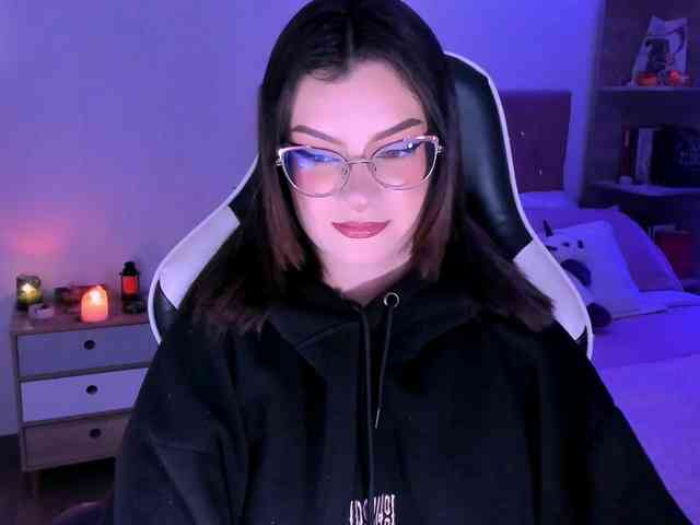 OphelianaRose webcam