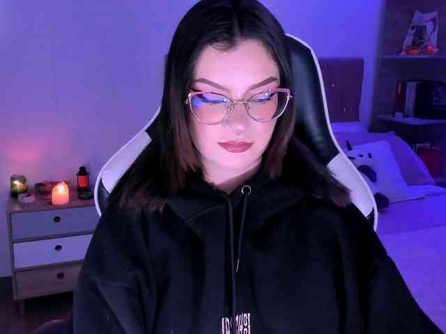 OphelianaRose webcam