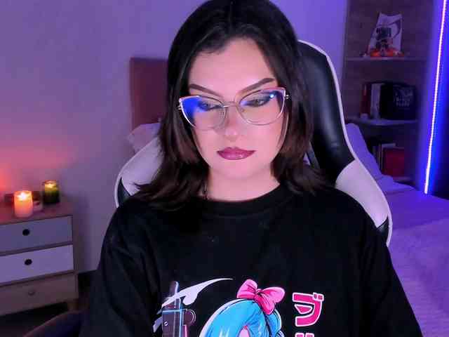 OphelianaRose webcam