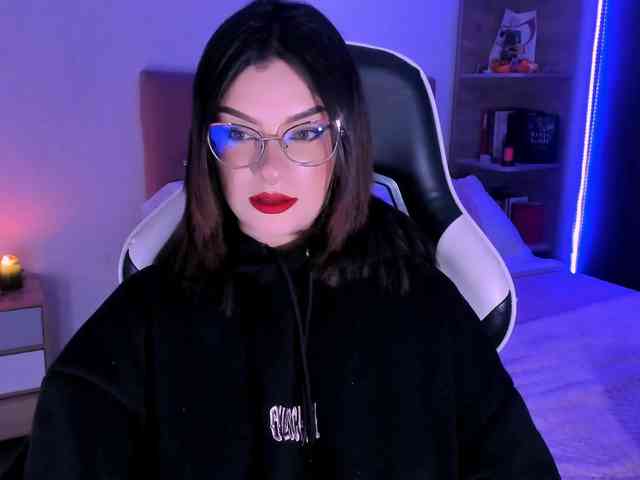 OphelianaRose webcam