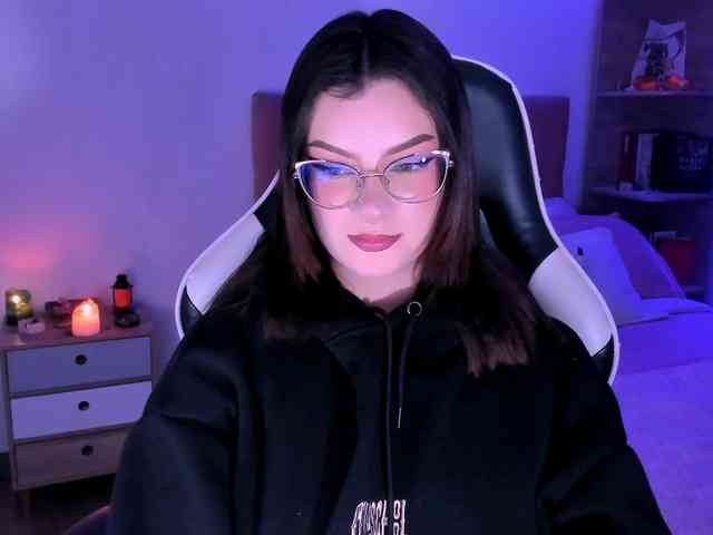 OphelianaRose webcam