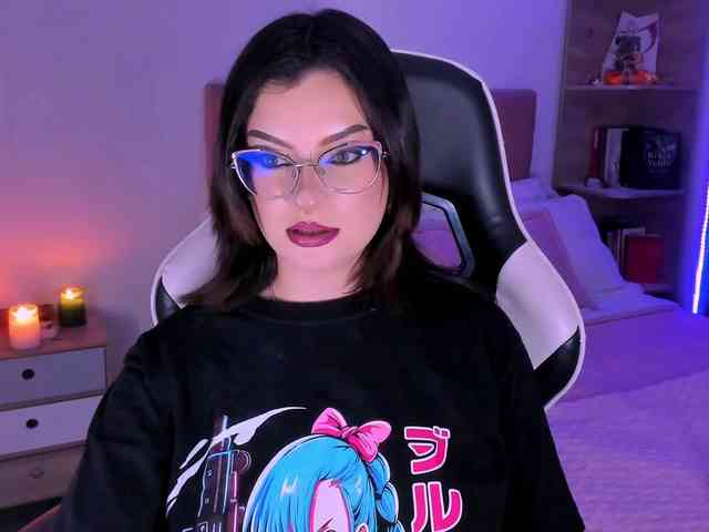 OphelianaRose webcam