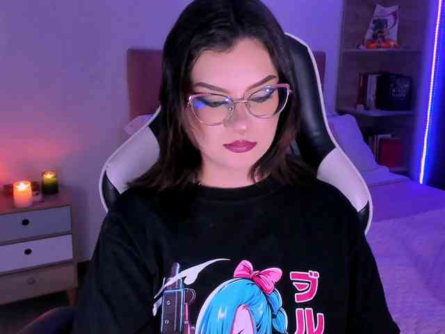 OphelianaRose webcam