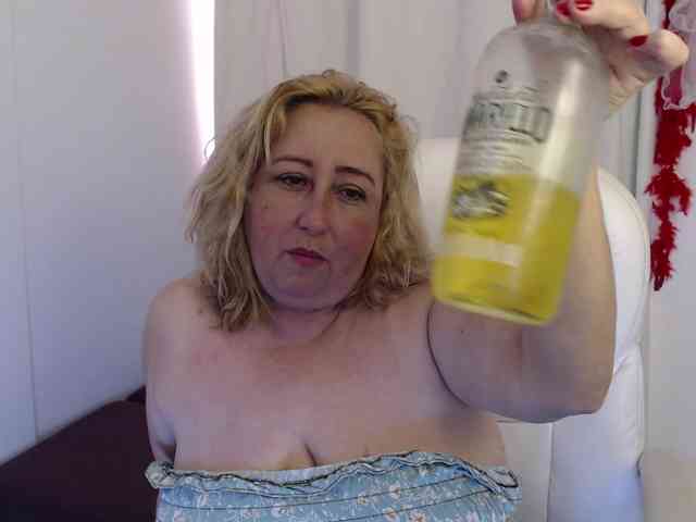 Mature2025 webcam