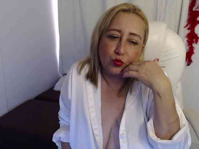 Mature2025 webcam