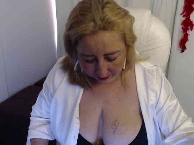 Mature2025 webcam