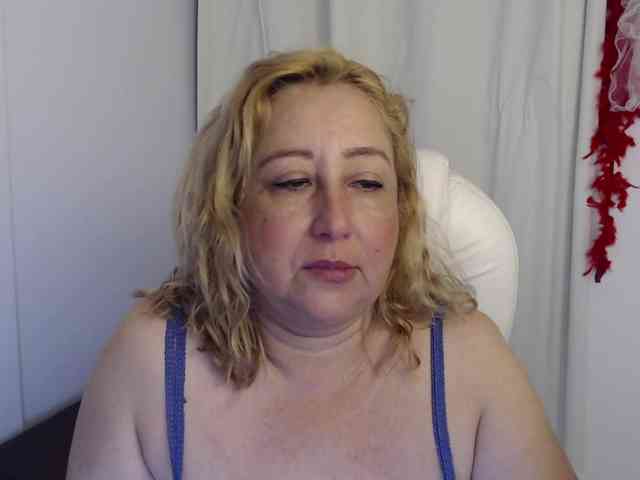 Mature2025 webcam