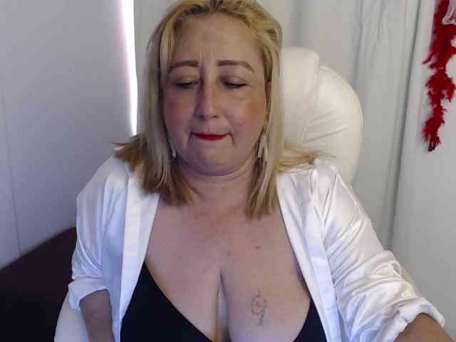 Mature2025 webcam
