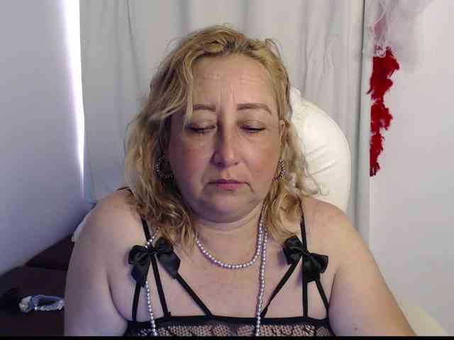 Mature2025 webcam