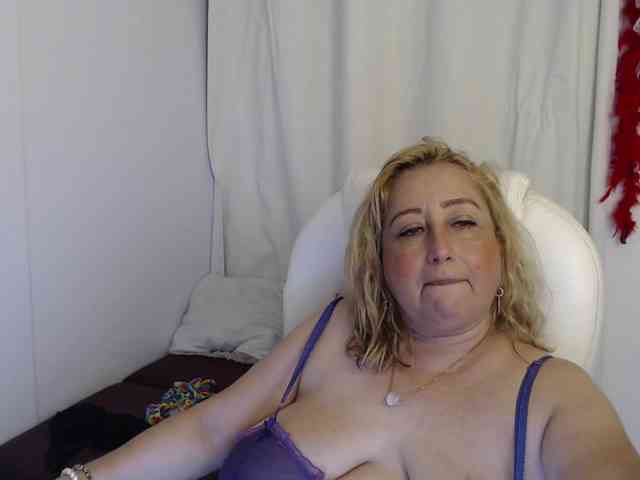 Mature2025 webcam