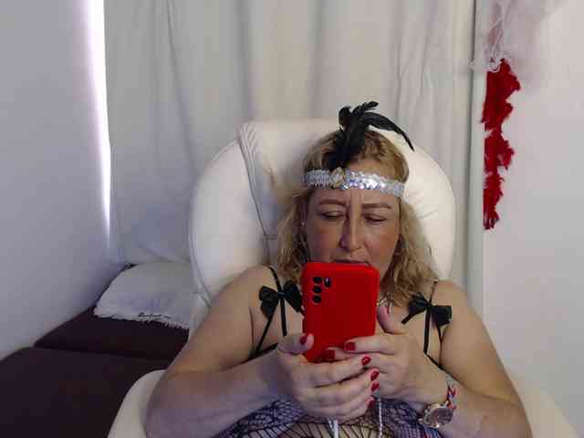 Mature2025 webcam