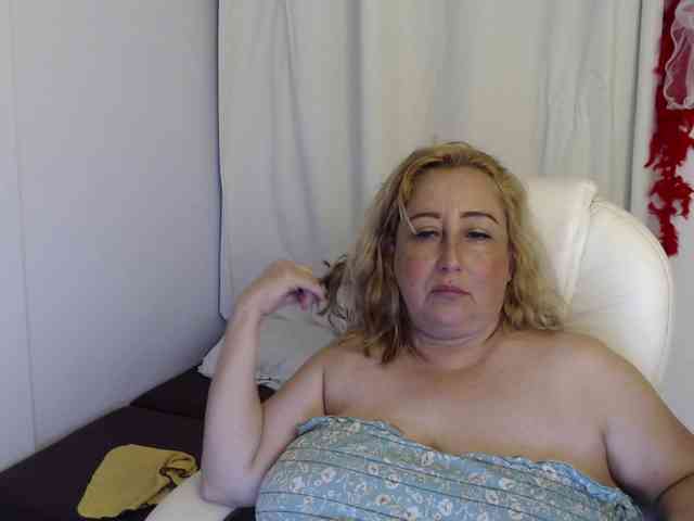 Mature2025 webcam
