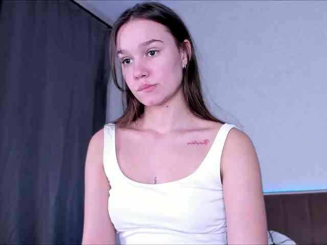 Misaqueen webcam
