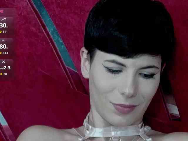 RoxxyRouge webcam