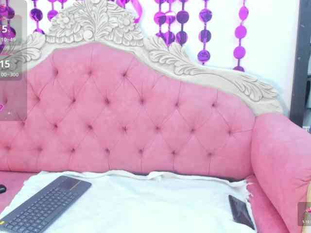 Mia-Collivens webcam