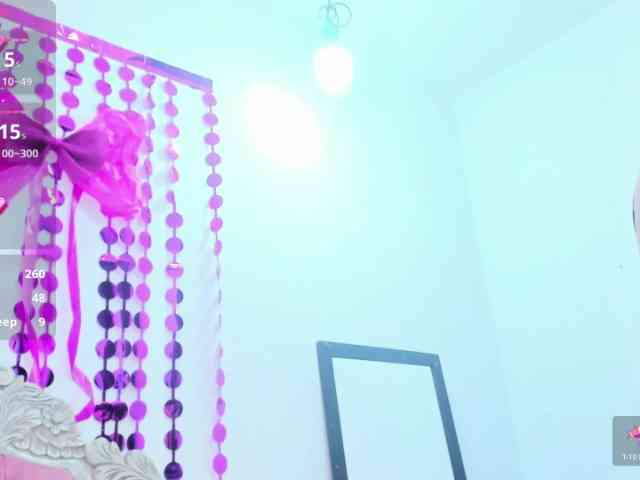 Mia-Collivens webcam