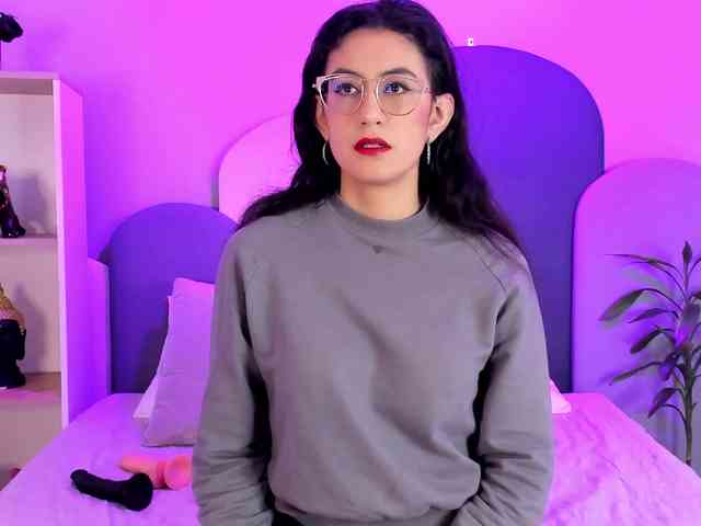 SophieGomez2 webcam