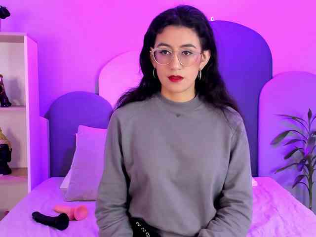 SophieGomez2 webcam