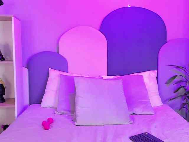 SophieGomez2 webcam