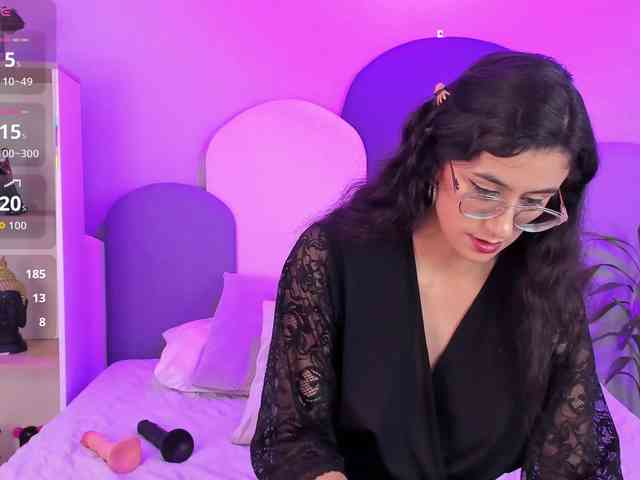 SophieGomez2 webcam