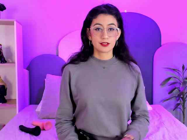 SophieGomez2 webcam
