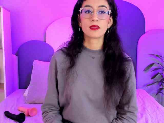 SophieGomez2 webcam