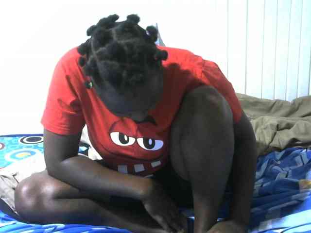 Sexyebony004 webcam