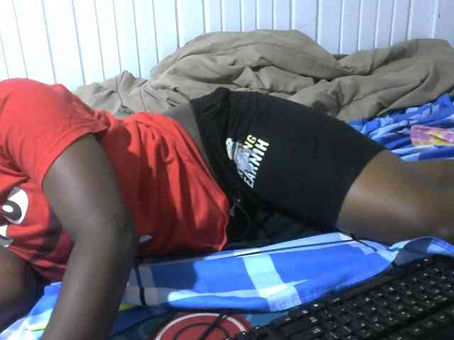 Sexyebony004 webcam