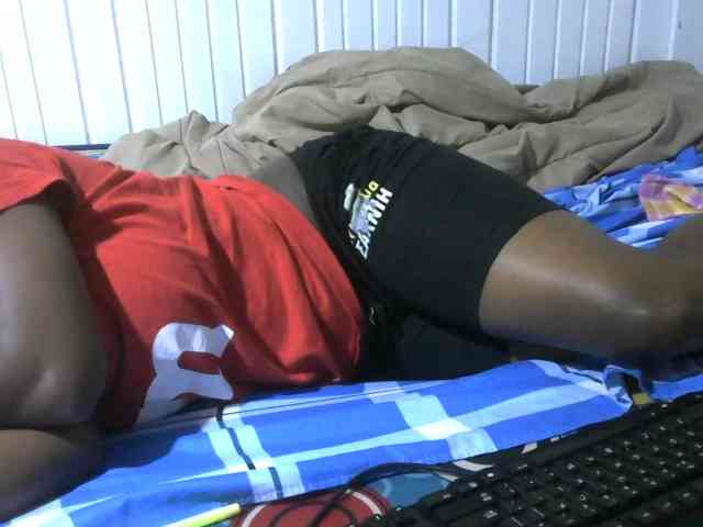 Sexyebony004 webcam